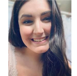 Meet your Posher, Kayley